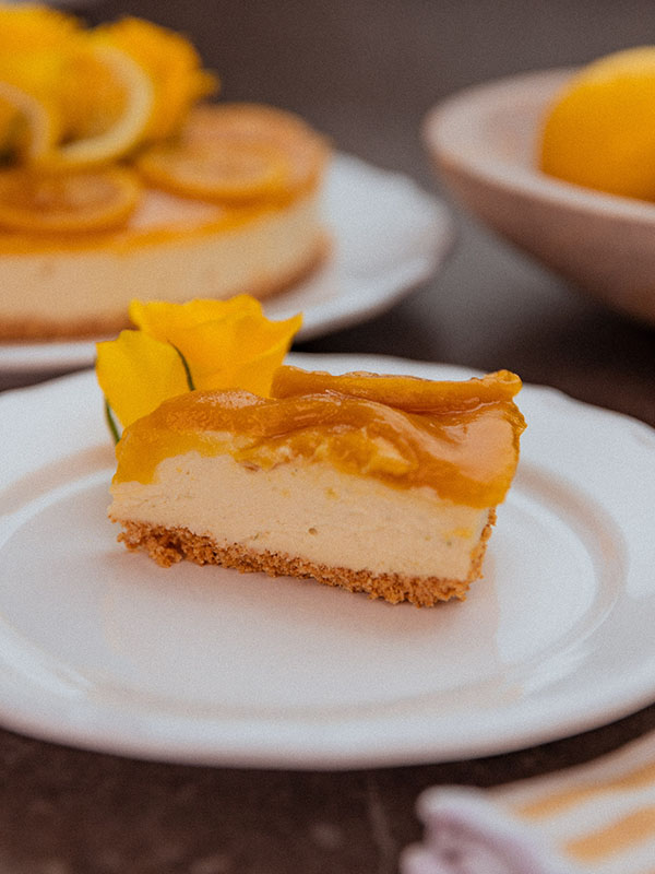 Stück Kuchen eines Lemon & Lime Cheesecake